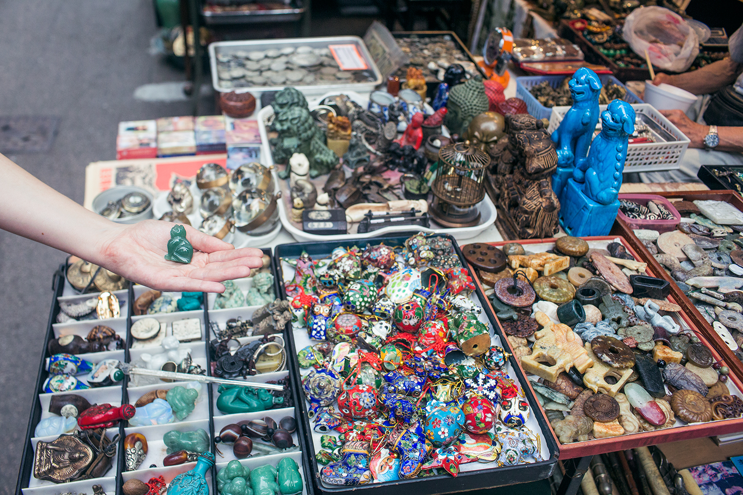 Cat-street-market-jade-vintage-hong-kong