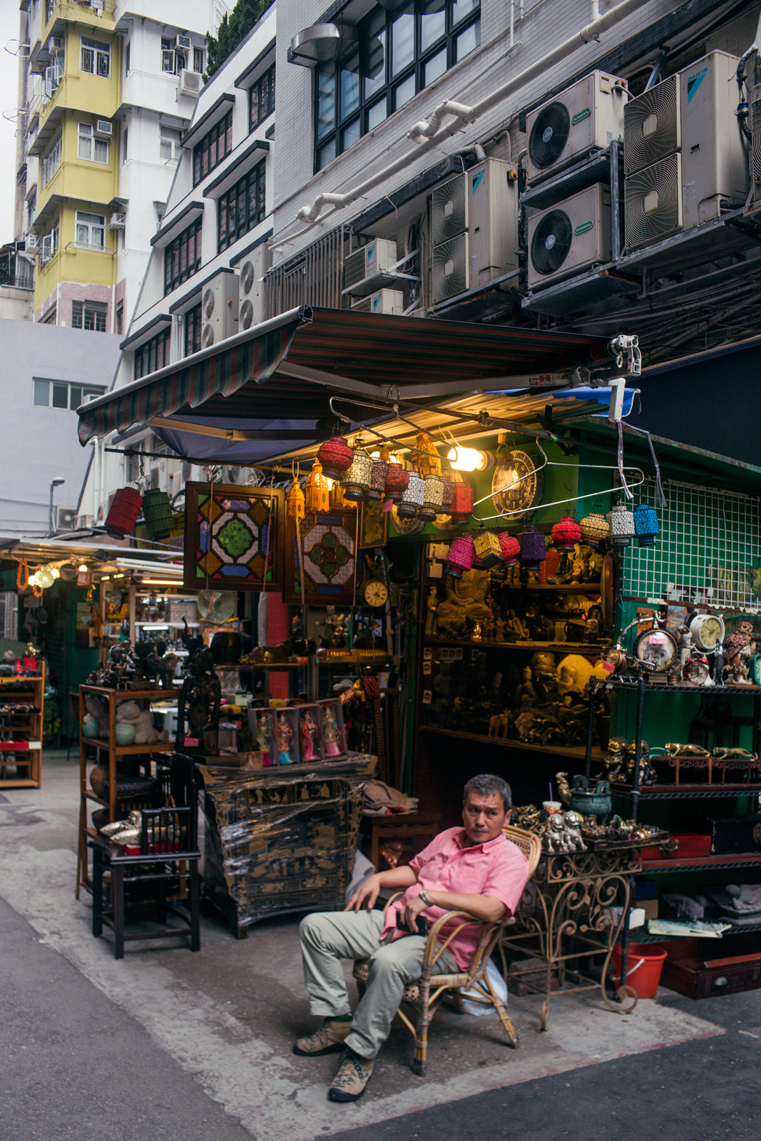 Cat-street-market-vintage-hongkong-chinese-kong