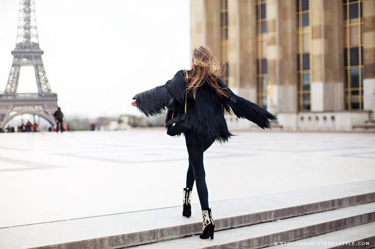 black-fur-coat-paris-street-style