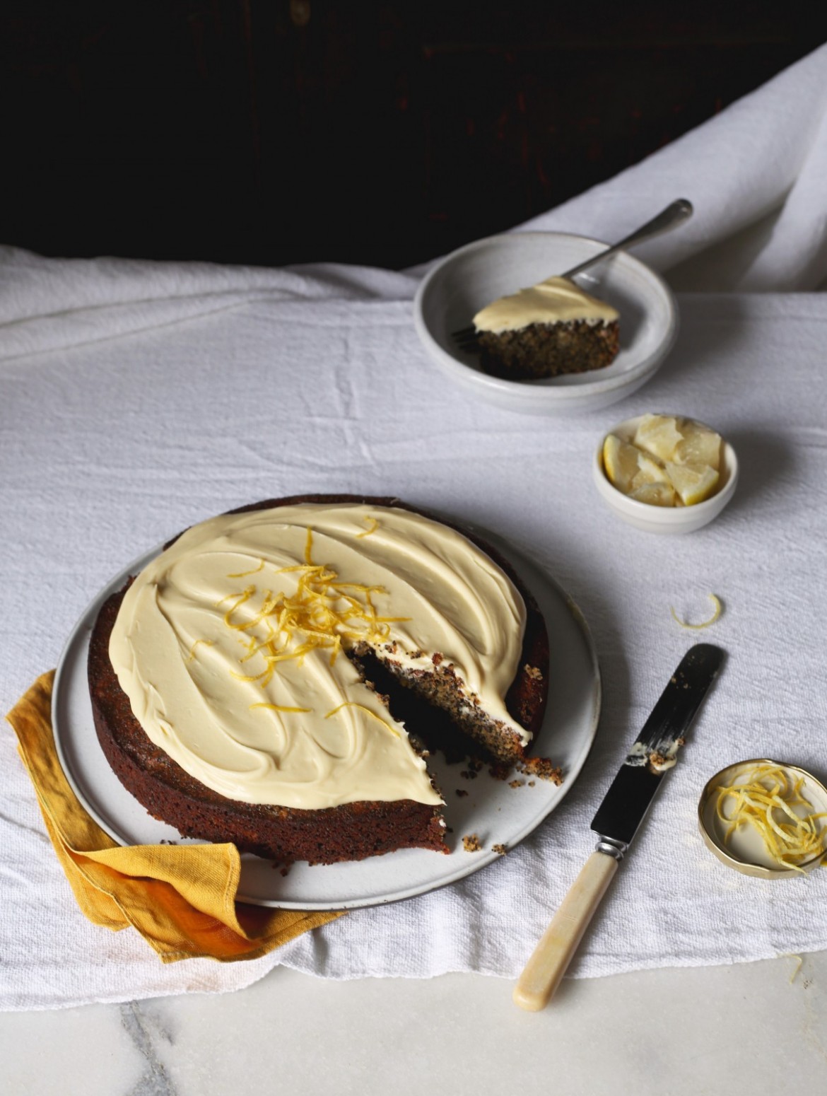 lemon-poppy-cake-dark